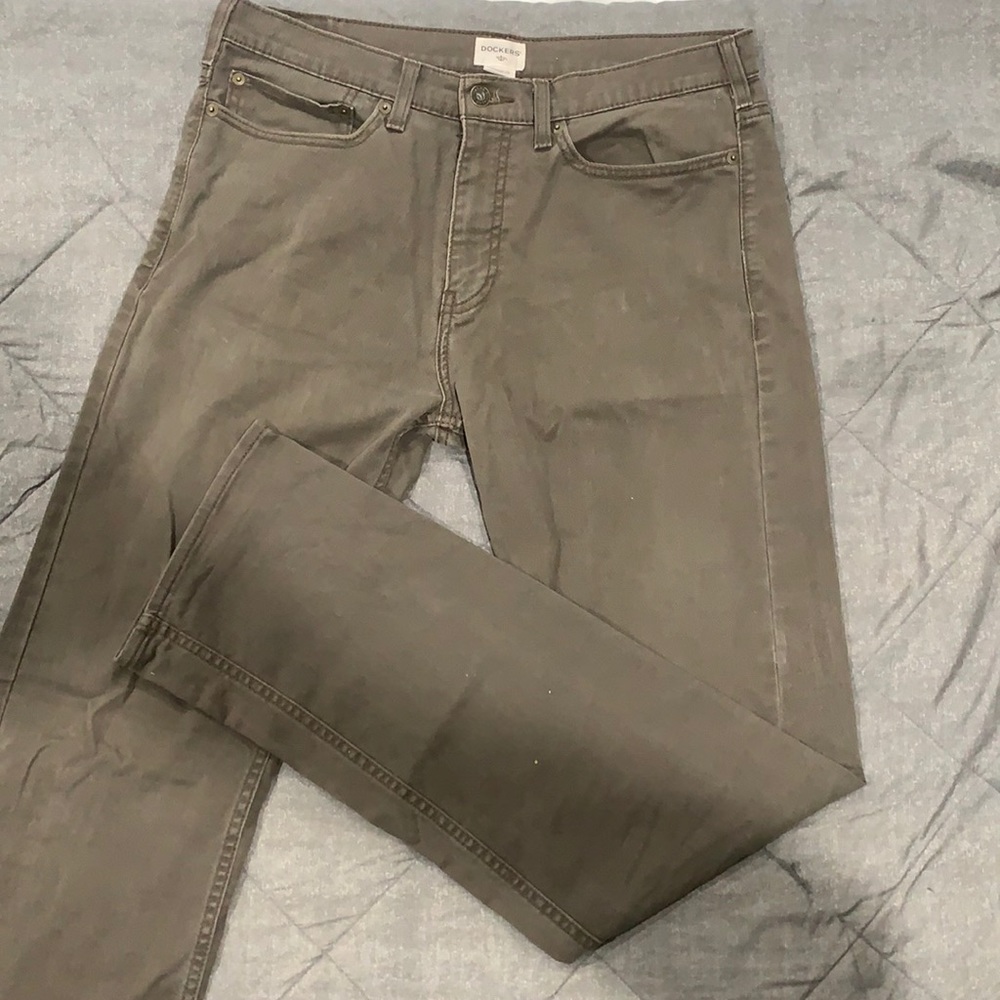 32 x 34 Brown Dockers pants Straight Fit